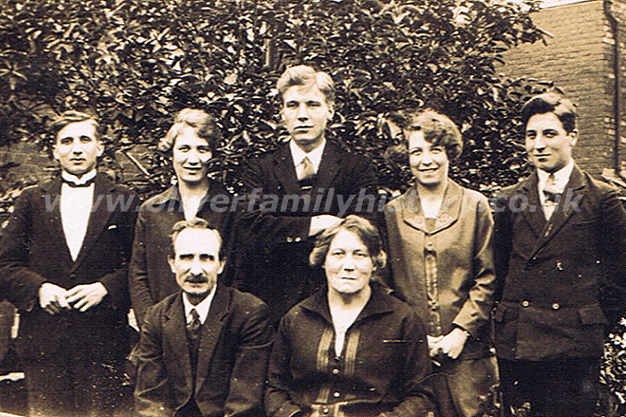 1927. Here are the Maisey Family, Benjamin and Miriam (nee Oliver, daughter of Albert and Hannah) seated at the front with William, Gladys, Jack, Eva & Ben from left to right at the back.